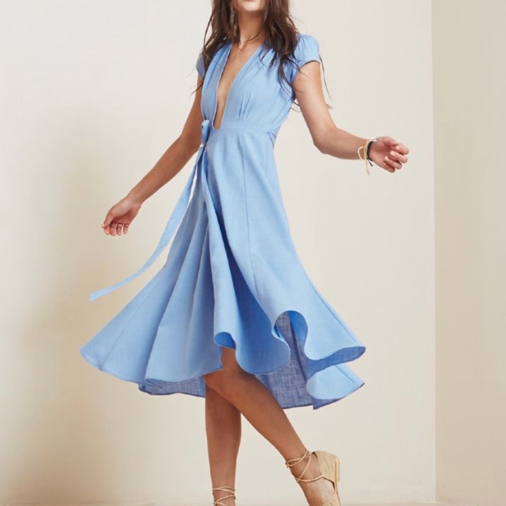ISO Reformation Nova Dress in Blue (Size 0)